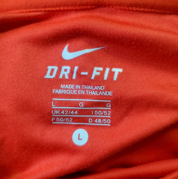 Nike Dri-Fit T-Shirt - Picture 6 of 6